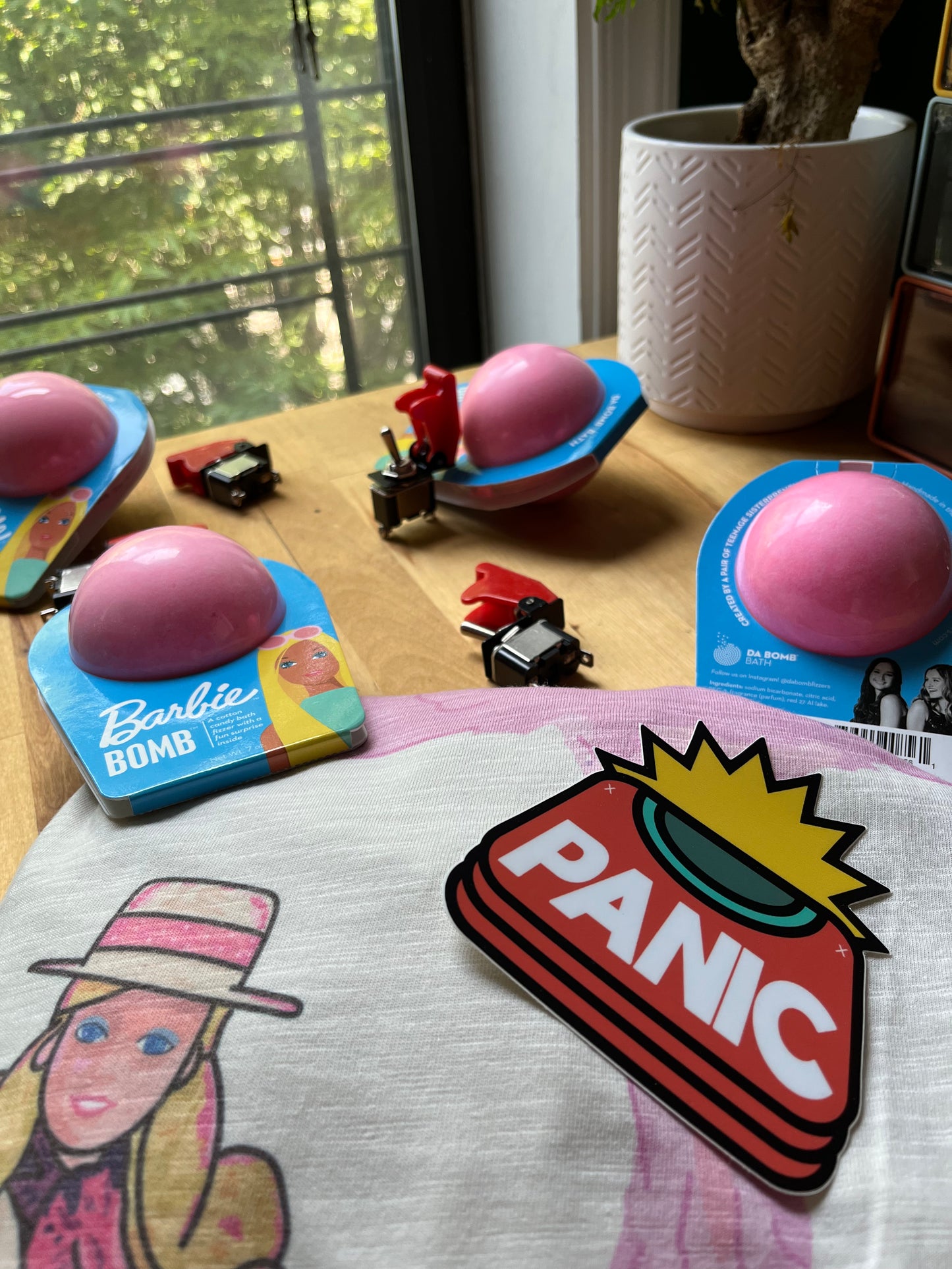 Push The Button Barbie Shirt Pack