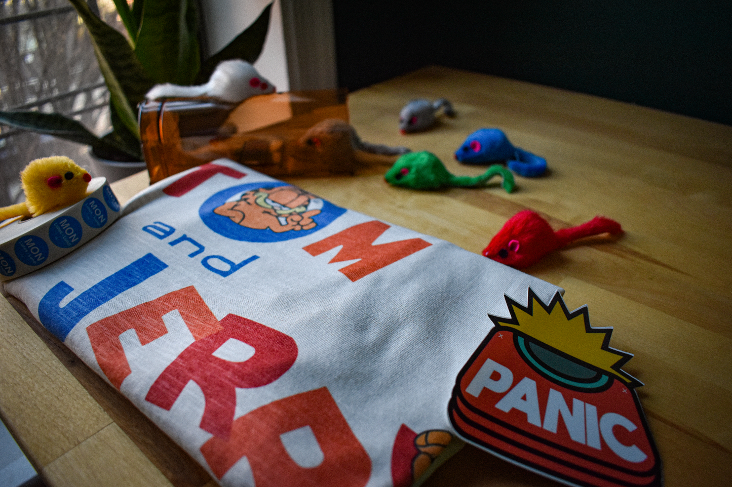 Tom and Jerry Shirt Pack